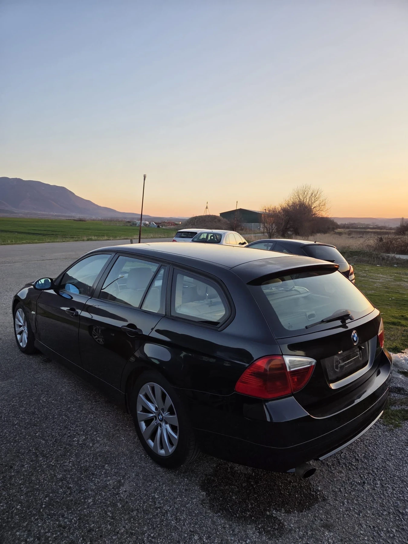 BMW 320, снимка 5 - Автомобили и джипове - 54045827