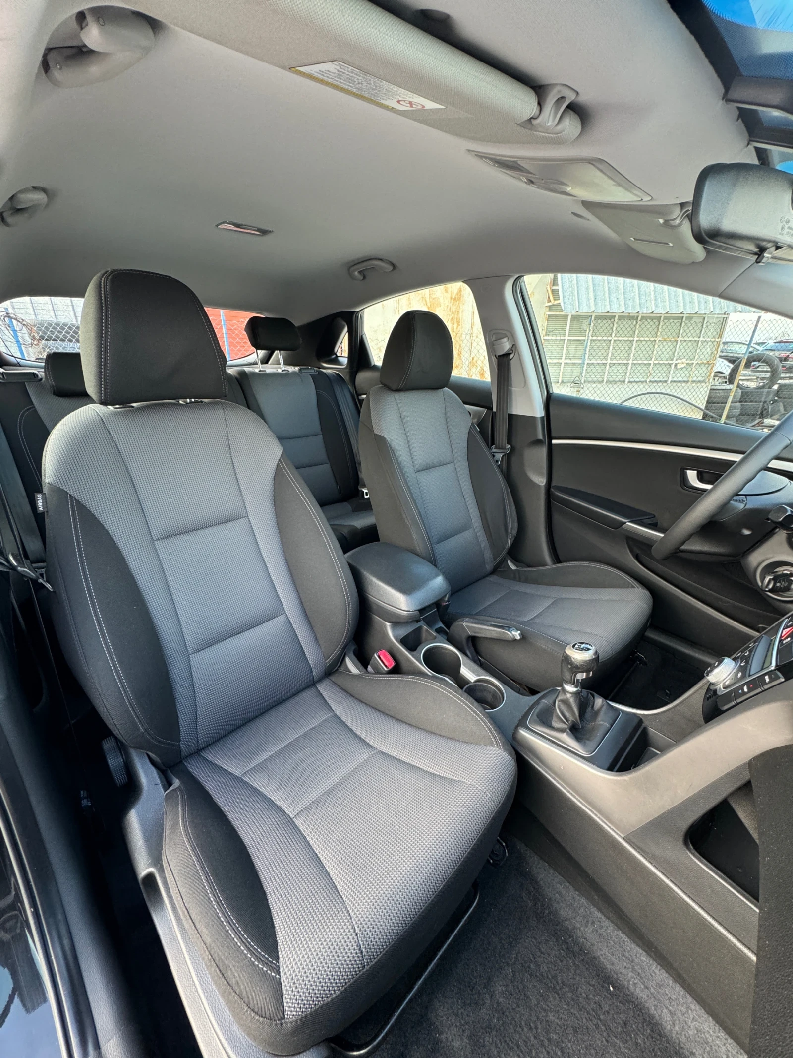 Hyundai I30 1.6 GDI Navi , снимка 11 - Автомобили и джипове - 54049944