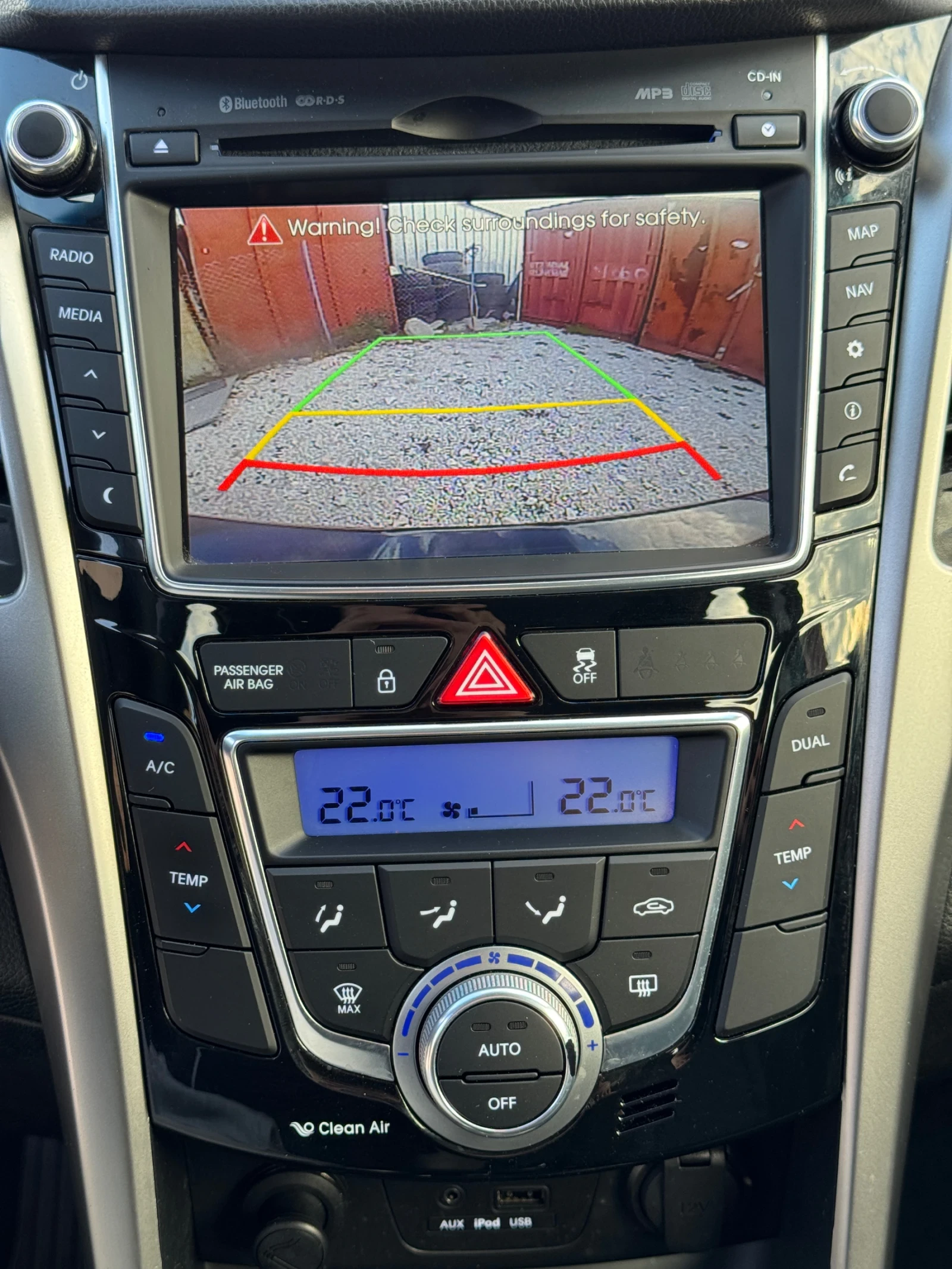 Hyundai I30 1.6 GDI Navi , снимка 16 - Автомобили и джипове - 54049944