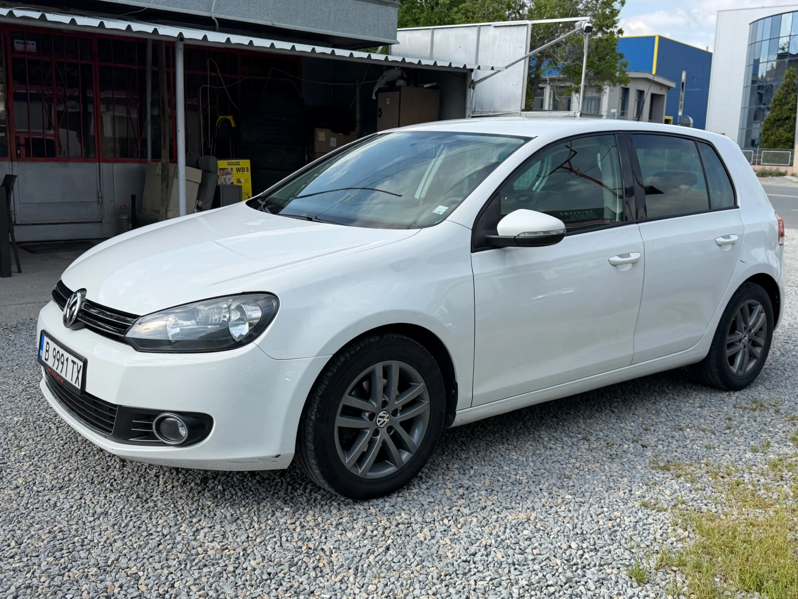 VW Golf 1.6ТDİ 105kc, снимка 7 - Автомобили и джипове - 54700337