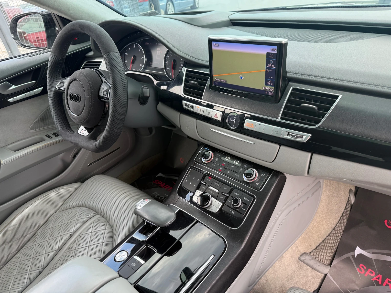 Audi A8 4.0T* 2016г* S8 Pack* LONG* 165.000KM* FULL MAX* , снимка 14 - Автомобили и джипове - 54722423