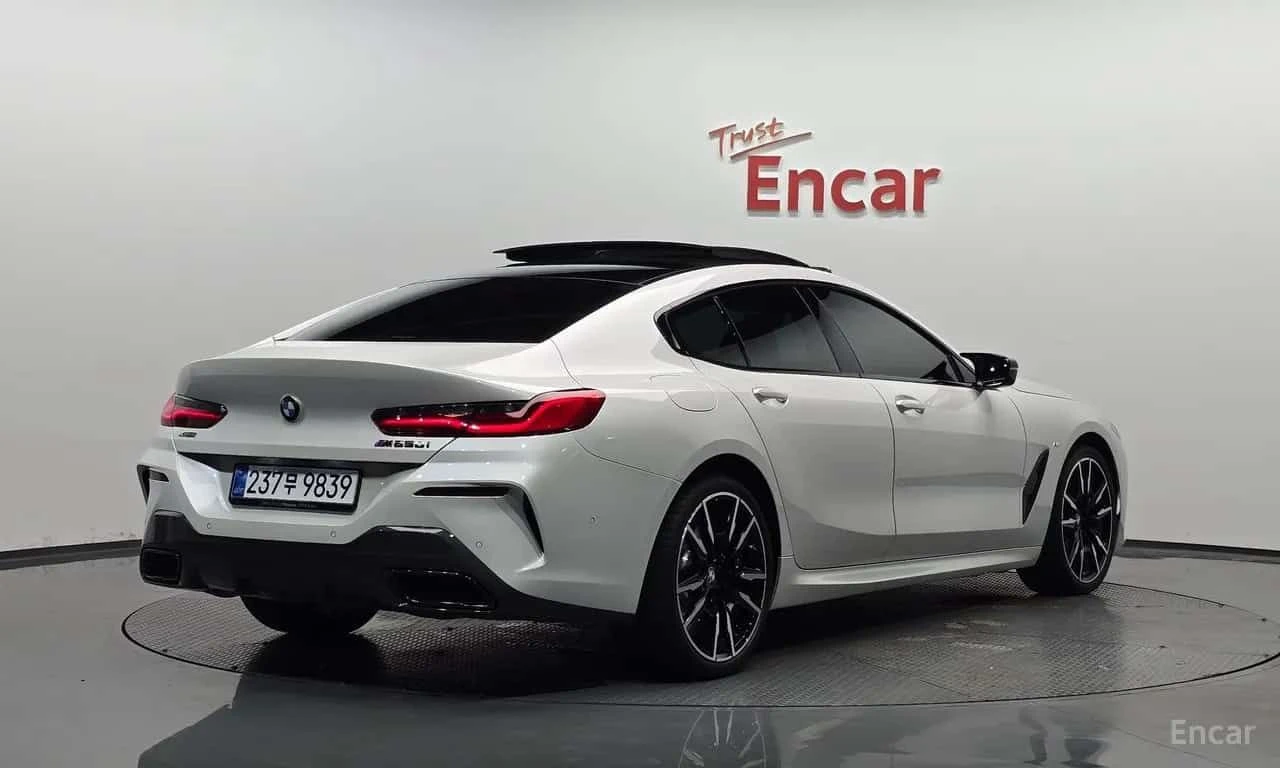 BMW 850 * M850i xDrive Gran Coupe * DISTRONIC * B&W, снимка 2 - Автомобили и джипове - 55615108