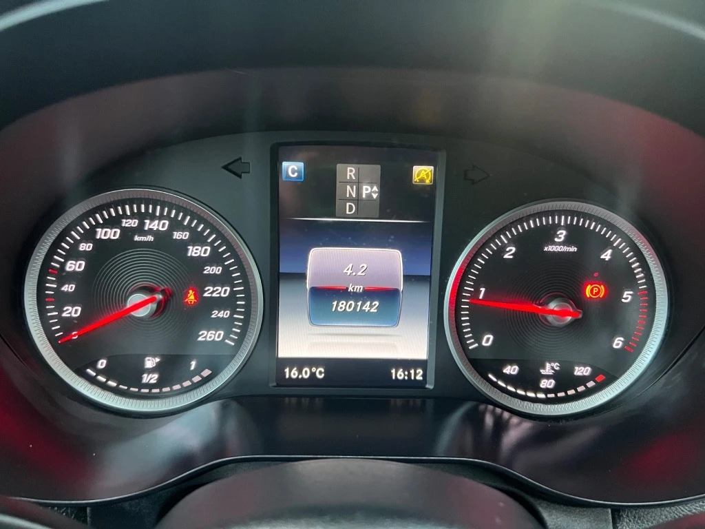Mercedes-Benz C 200, снимка 10 - Автомобили и джипове - 55884846