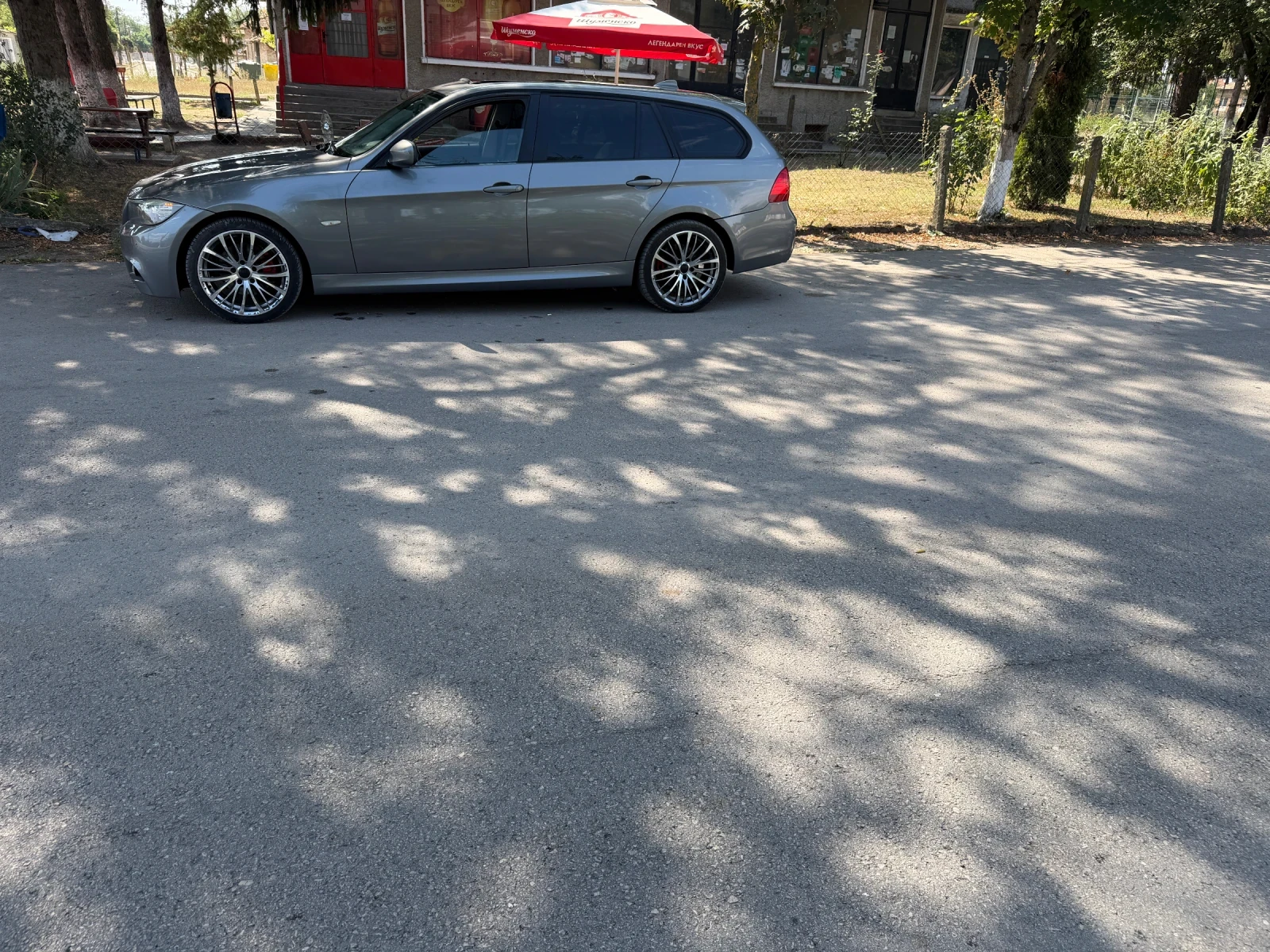 BMW 320, снимка 4 - Автомобили и джипове - 55969111
