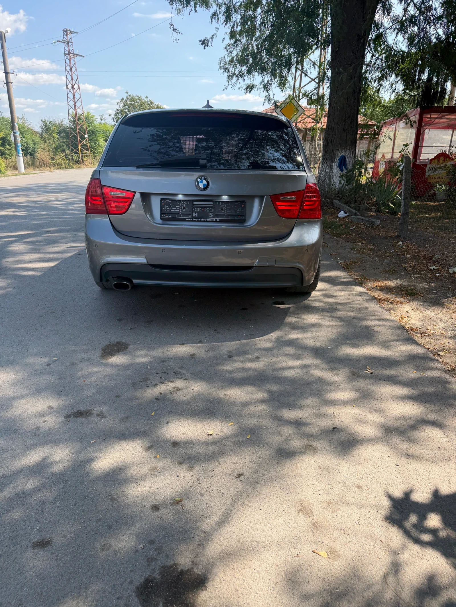 BMW 320, снимка 3 - Автомобили и джипове - 55969111