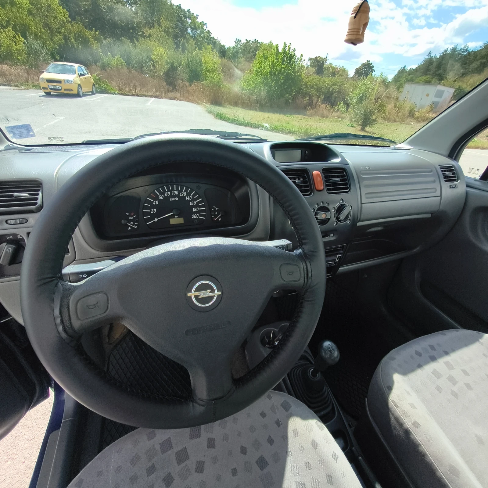 Opel Agila 1.2 75 4L , снимка 13 - Автомобили и джипове - 56179960