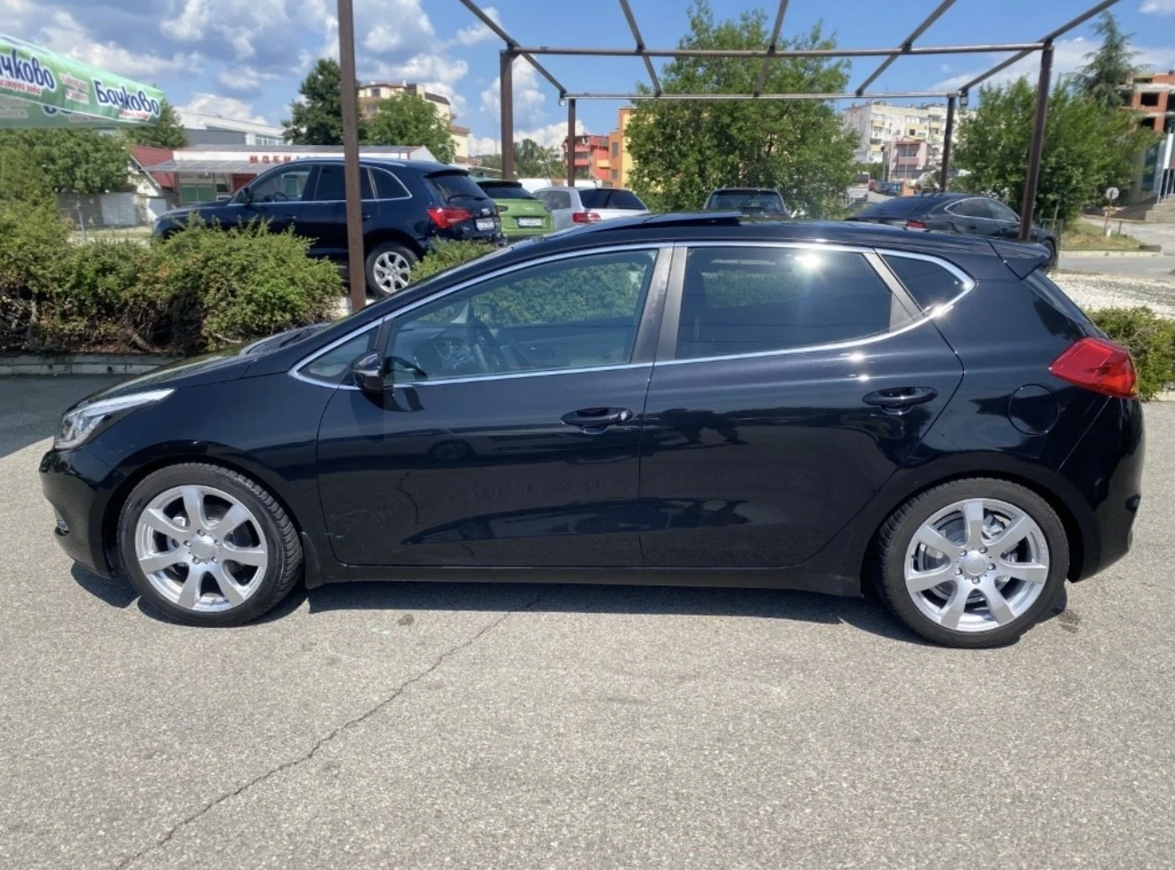 Kia Ceed 1.6 CRDI16V, снимка 2 - Автомобили и джипове - 56268723
