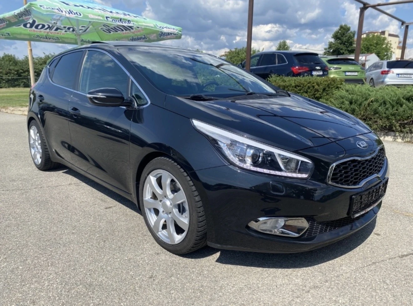 Kia Ceed 1.6 CRDI16V, снимка 6 - Автомобили и джипове - 56268723