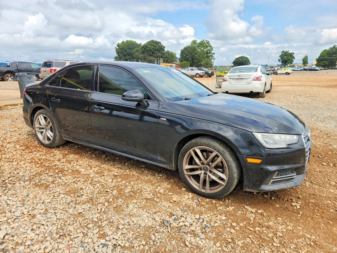 Audi A4 2.0l Ultra Premium, снимка 4 - Автомобили и джипове - 56348703