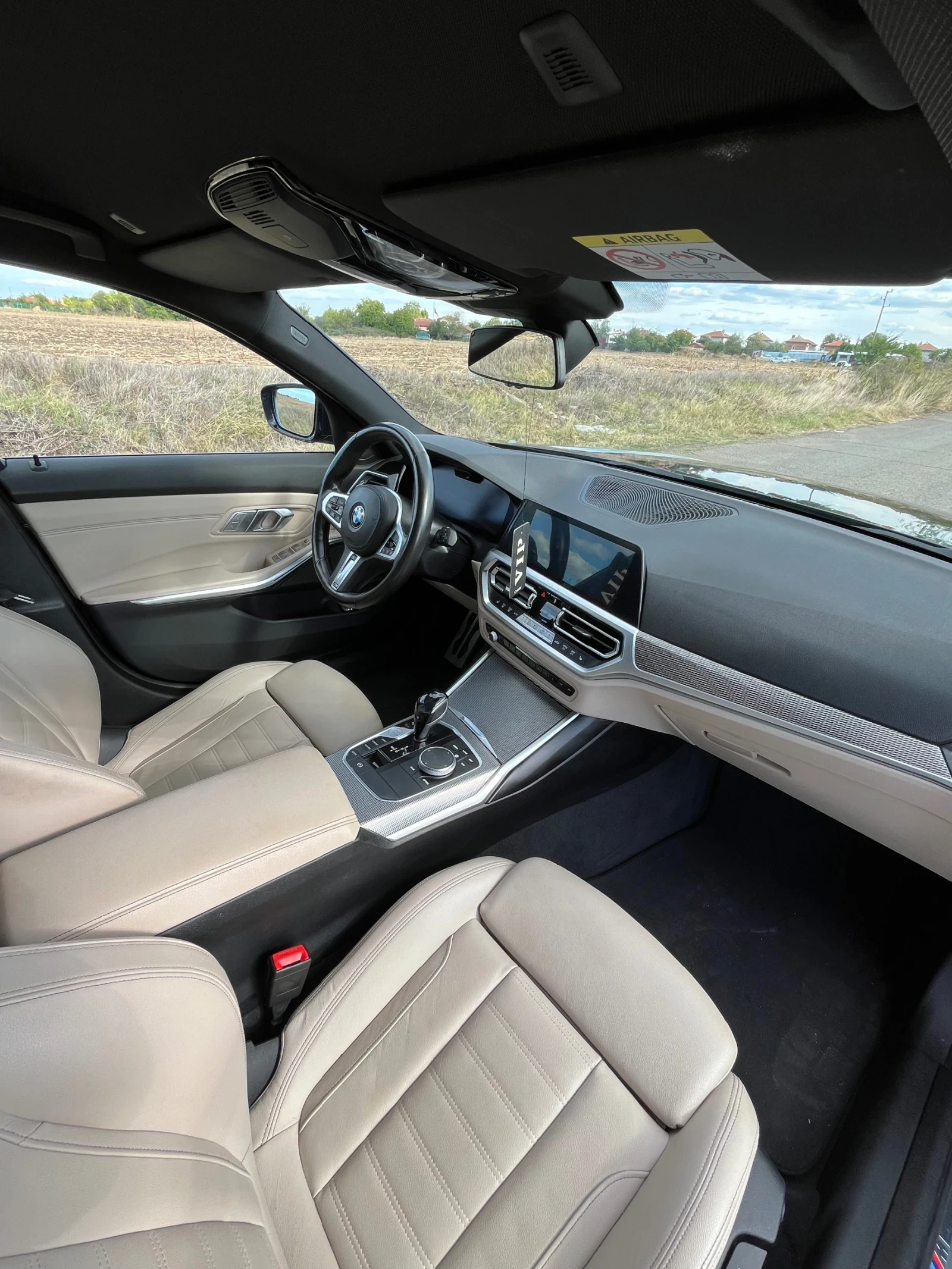 BMW 330 xDrive, снимка 11 - Автомобили и джипове - 56440949