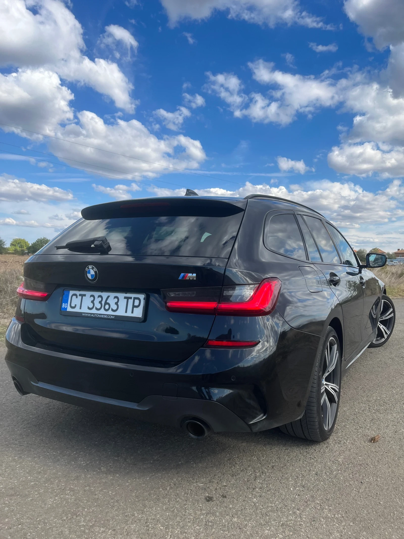 BMW 330 xDrive, снимка 5 - Автомобили и джипове - 56440949