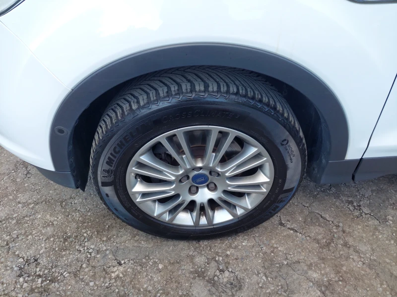 Ford Kuga 4x4 AUTOMAT, снимка 6 - Автомобили и джипове - 52001915