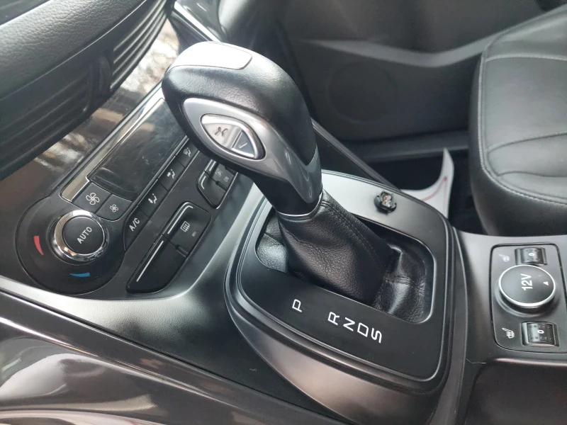 Ford Kuga 4x4 AUTOMAT, снимка 9 - Автомобили и джипове - 52001915