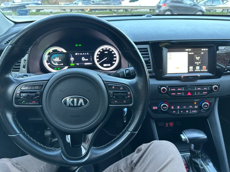 Kia Niro, снимка 7 - Автомобили и джипове - 52915770