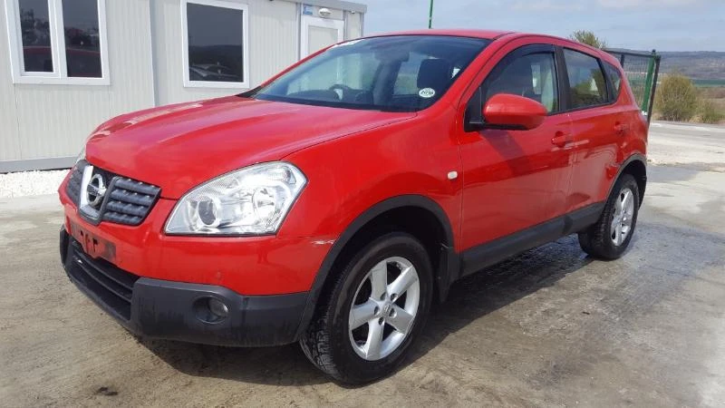 Nissan Qashqai 2.0 I АВТОМАТИК 4х4/1.6 i РЪЧКА, снимка 2 - Автомобили и джипове - 24963647