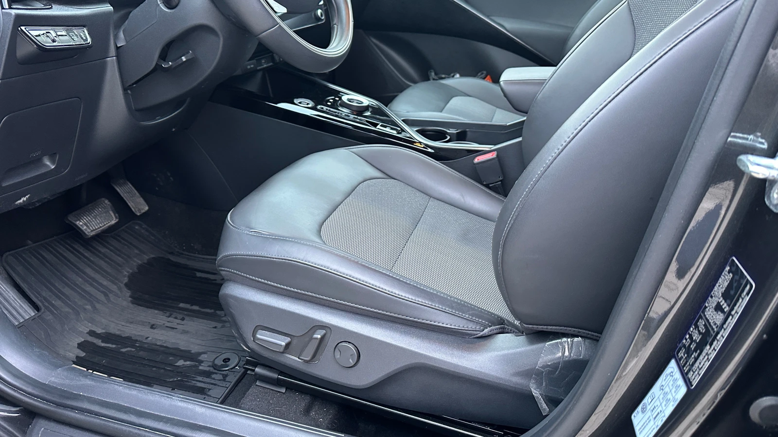 Kia Niro Hybrid 1.6I/6AT Executive - изображение 10