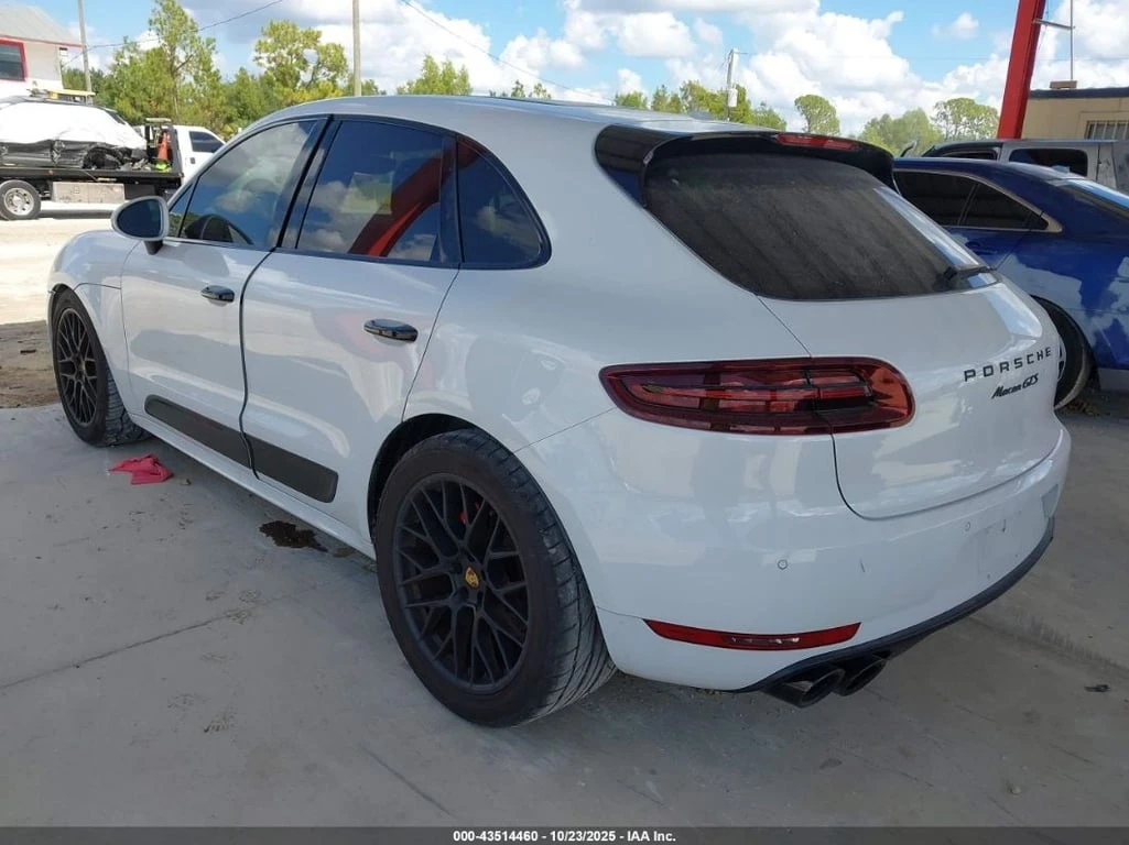 Porsche Macan * GTS * CARFAX * БЕЗ ПЪРВОНАЧАЛНА ВНОСКА - изображение 3