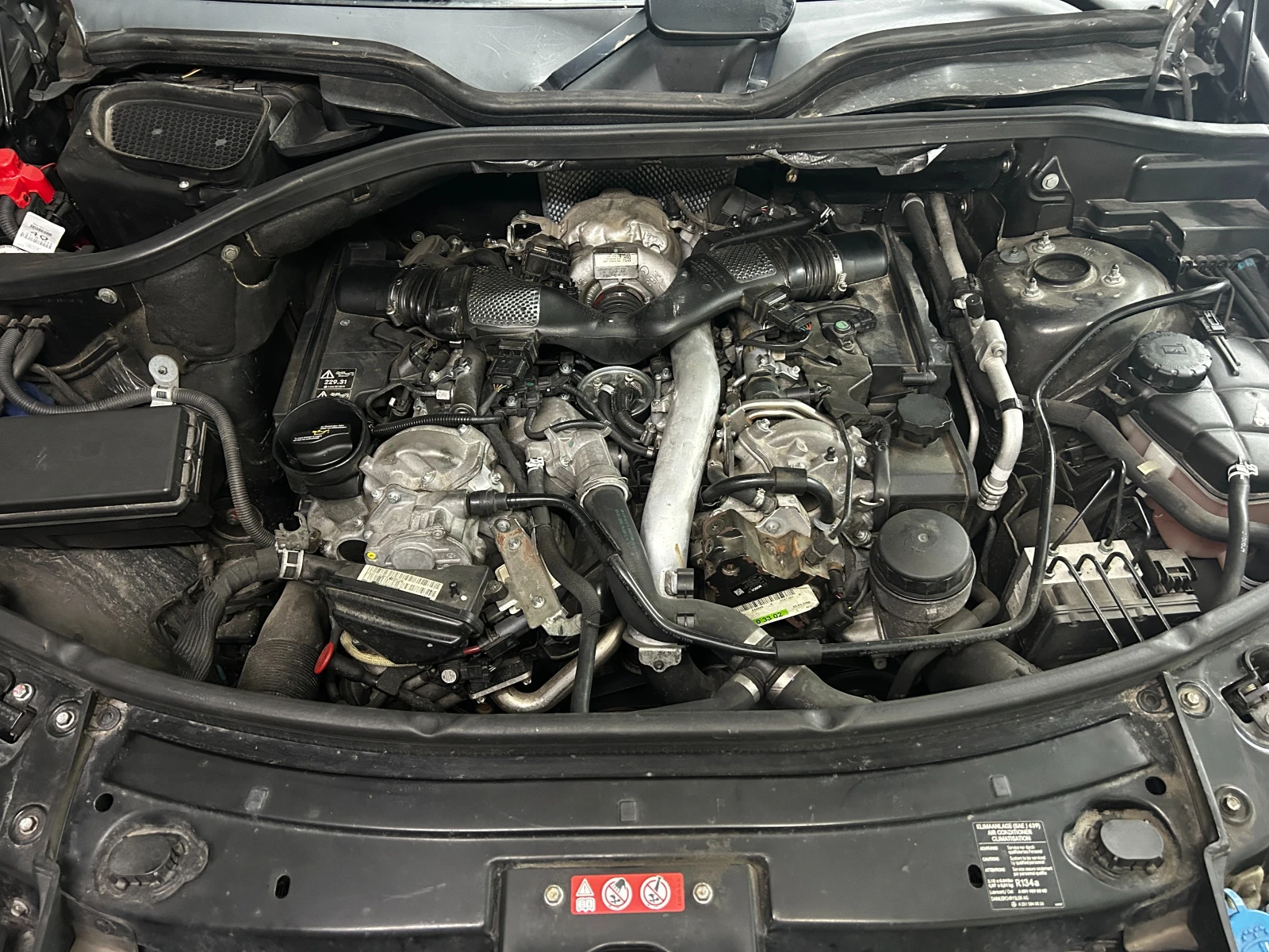 Mercedes-Benz ML 280 CDI, снимка 15 - Автомобили и джипове - 53726087