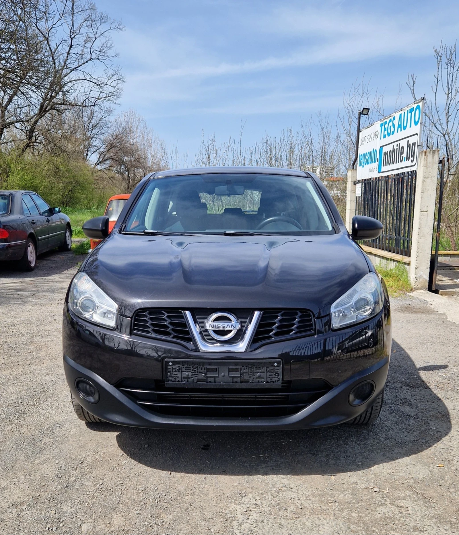 Nissan Qashqai 1.5DCI, снимка 2 - Автомобили и джипове - 54218555