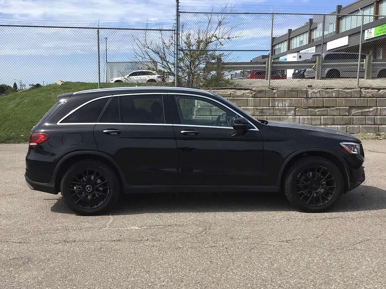 Mercedes-Benz GLC 300 ПОДГРЕВИ * ПАНО * KEYLESS * CARFAX, снимка 14 - Автомобили и джипове - 54716457