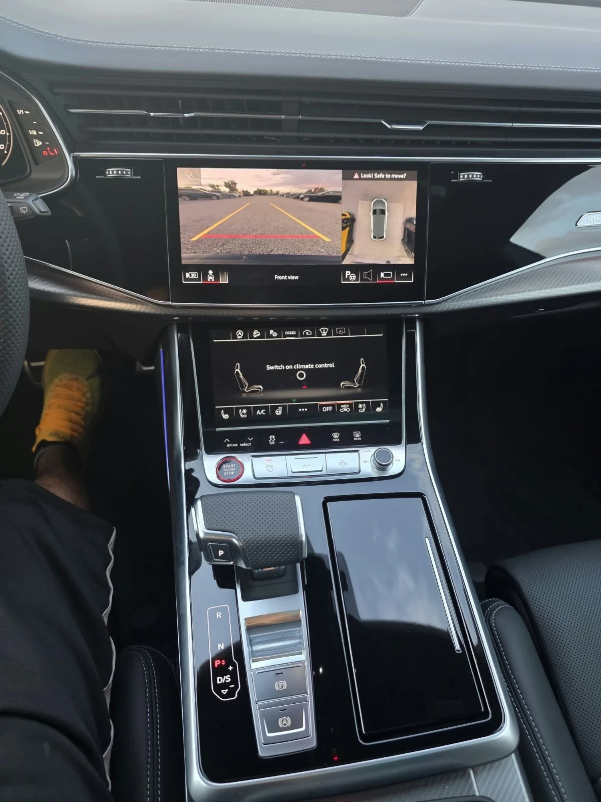 Audi RSQ8, снимка 8 - Автомобили и джипове - 56220295