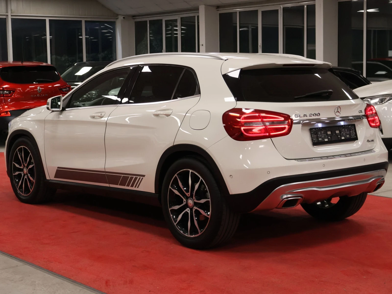 Mercedes-Benz GLA 200 d | 4 Matic | Swiss | TOP | Mobile.bg � ����������� 4