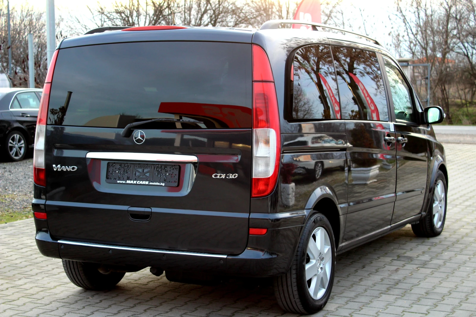 Mercedes-Benz Viano 3.0CDI 8 МЕСТЕН, снимка 7 - Бусове и автобуси - 56076458