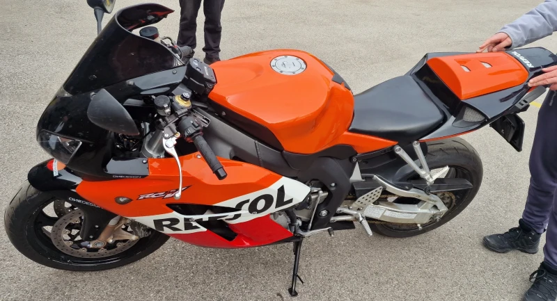 Honda Cbr 1000 RR , снимка 3 - Мотоциклети и мототехника - 50210550