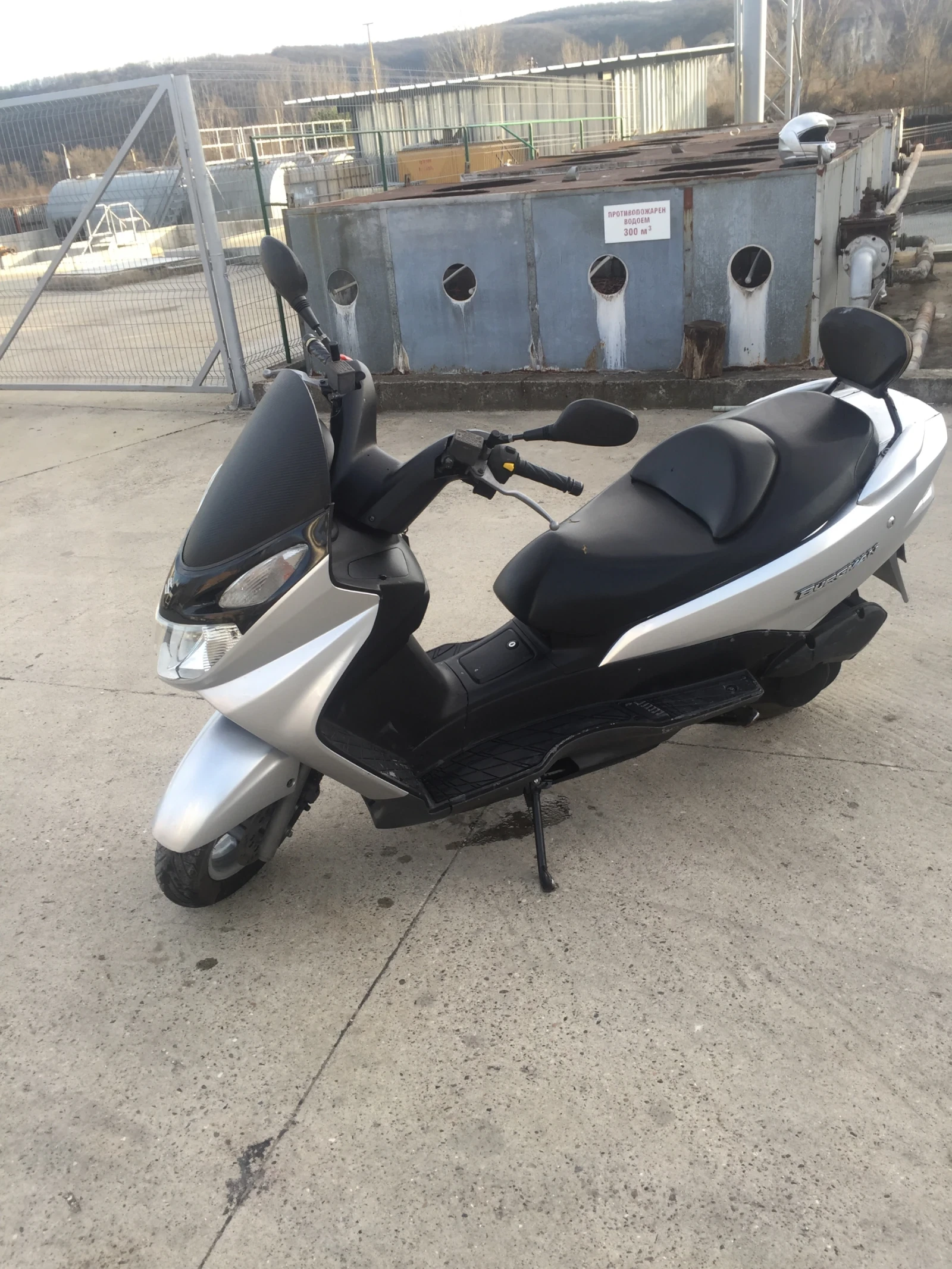 Suzuki Burgman 150, снимка 2 - Мотоциклети и мототехника - 55428092