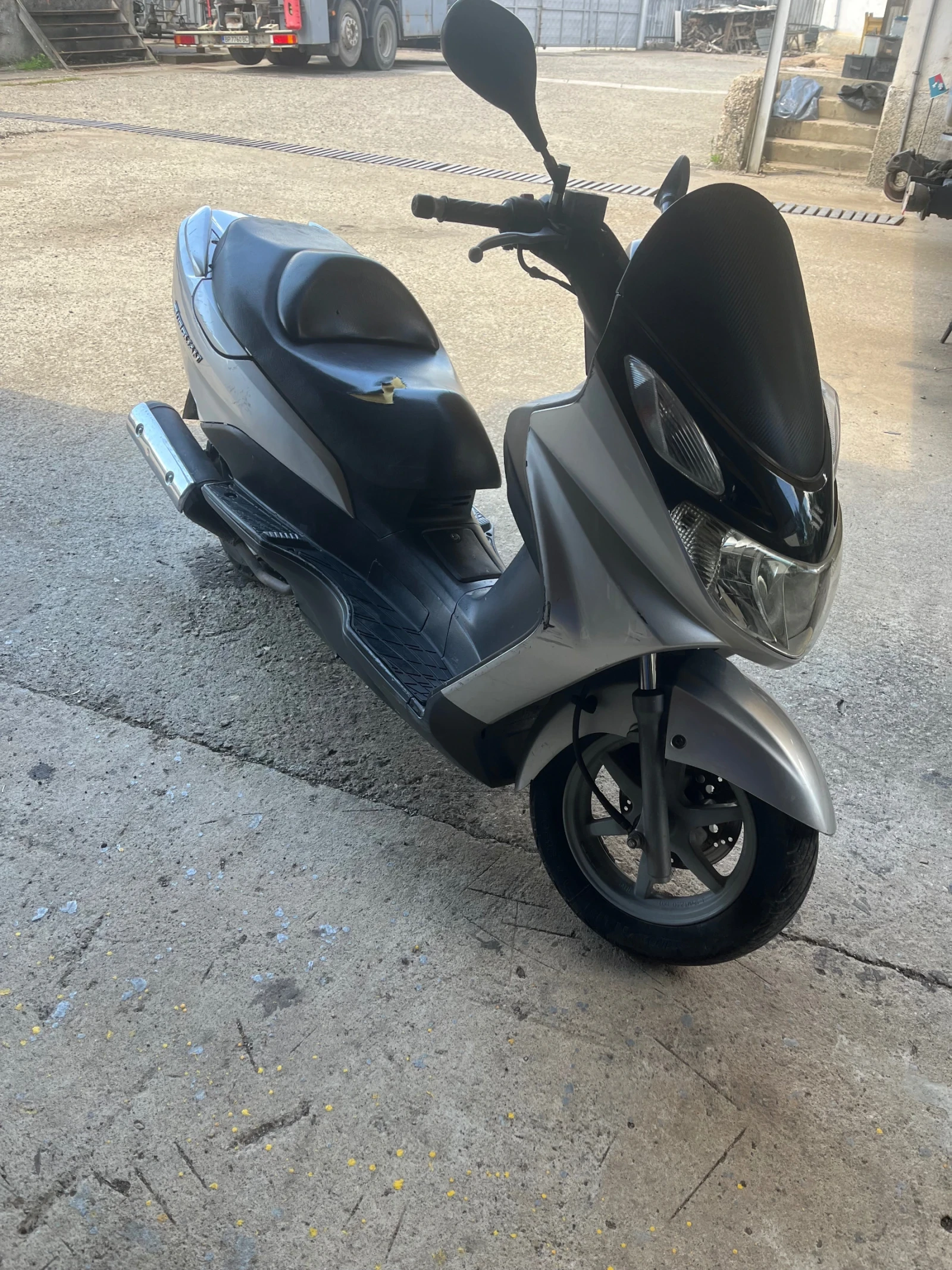 Suzuki Burgman 150, снимка 8 - Мотоциклети и мототехника - 55428092