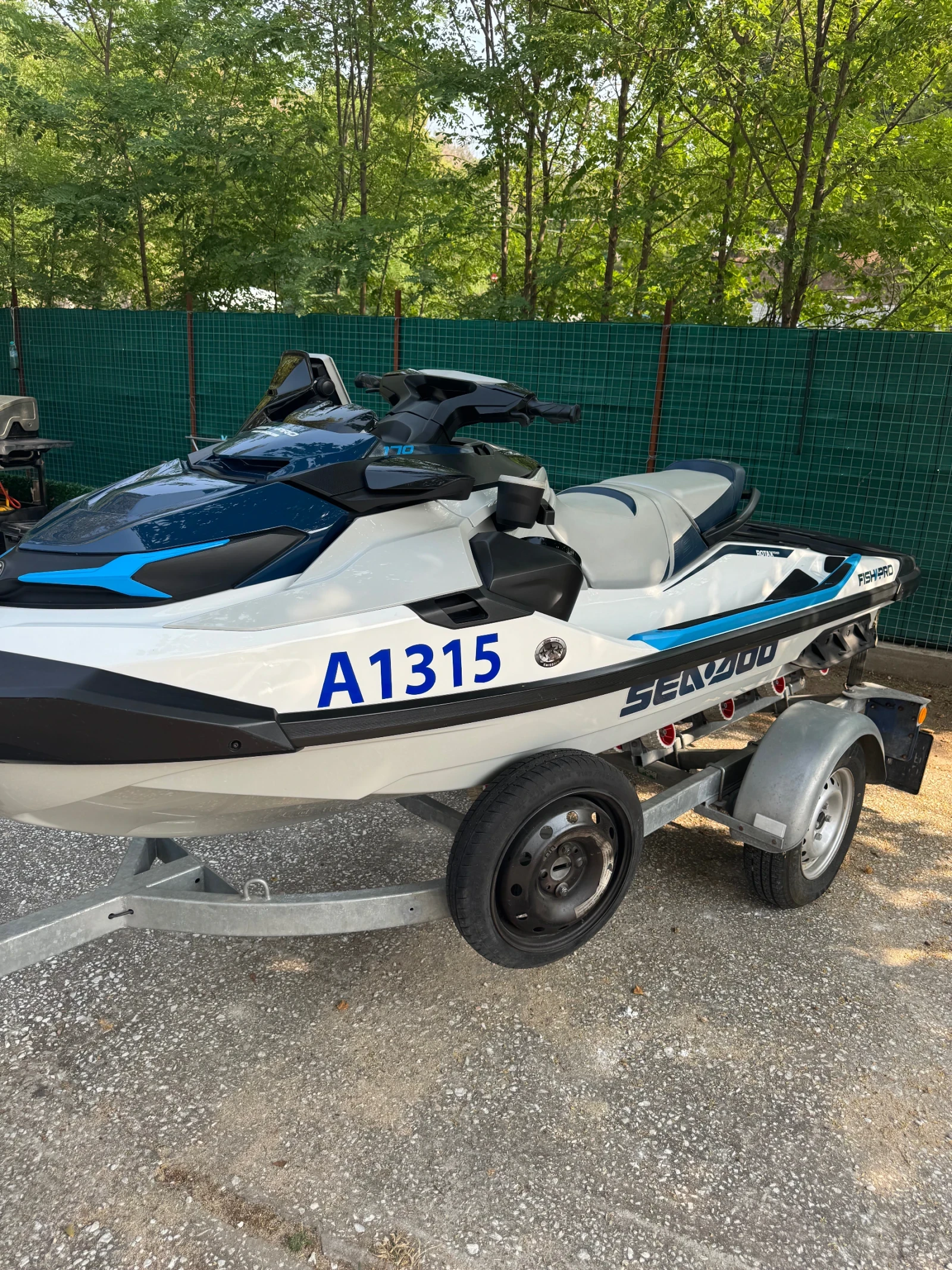 Джет Bombardier Sea Doo Sea doo fish pro
