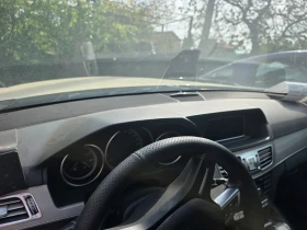 Mercedes-Benz E 220, снимка 6
