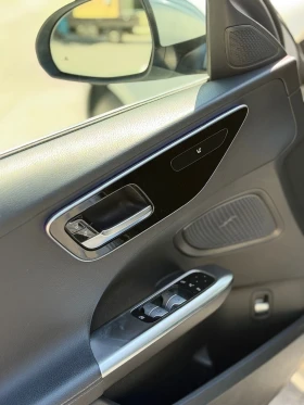 Mercedes-Benz C 220 Mild hybrid/9G-Tronic/НОВ ВНОС/, снимка 11