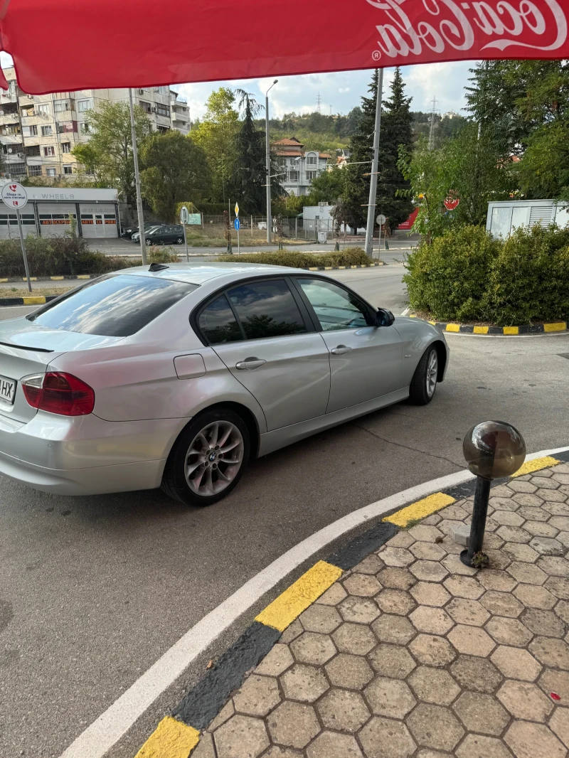 BMW 320, снимка 4 - Автомобили и джипове - 47087805