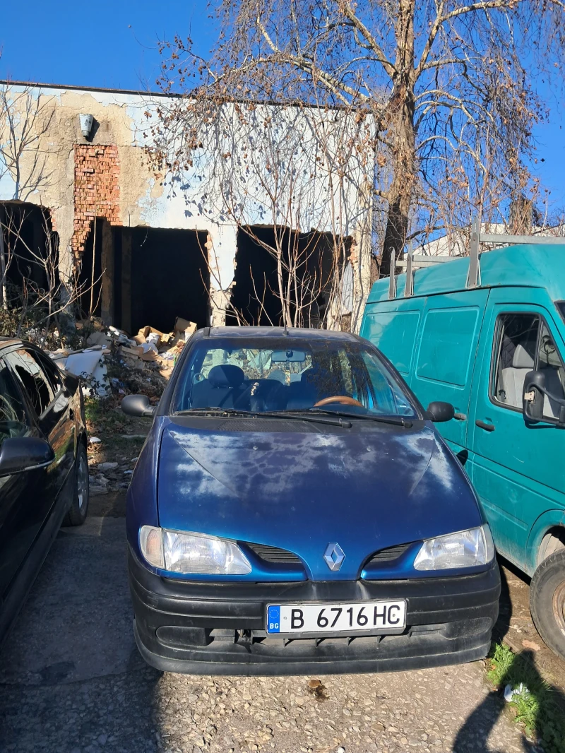 Renault Scenic, снимка 17 - Автомобили и джипове - 48744559