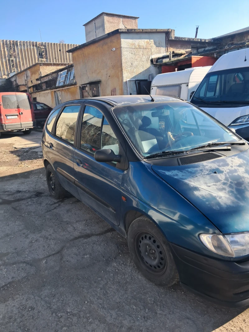 Renault Scenic, снимка 5 - Автомобили и джипове - 48744559