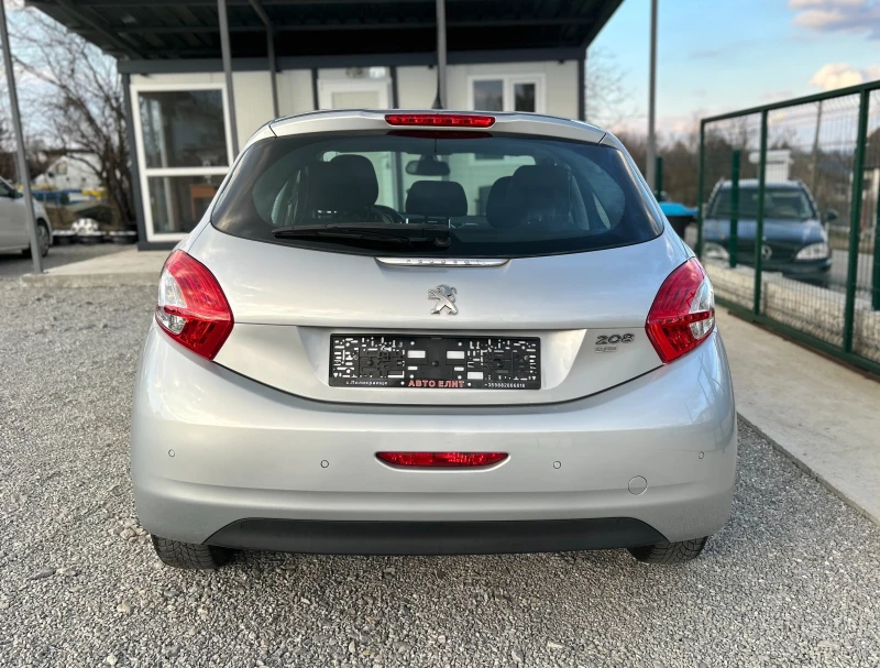 Peugeot 208 1.6HDI* 92кс* LED* ЕВРО 5* NAVI* ПАРКТРОНИК, снимка 6 - Автомобили и джипове - 49348832