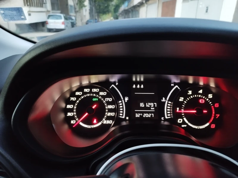 Fiat Tipo Седан, снимка 6 - Автомобили и джипове - 52733040