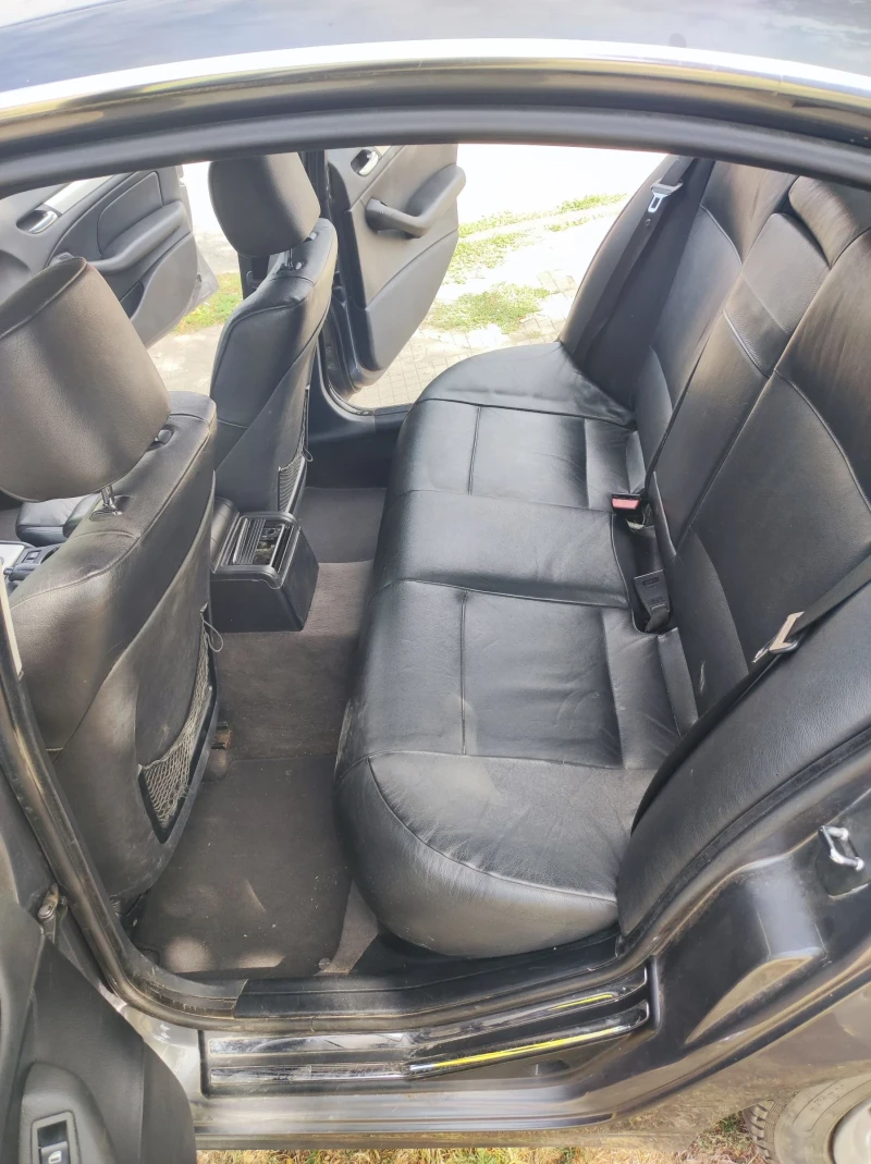 BMW 330, снимка 7 - Автомобили и джипове - 51881733