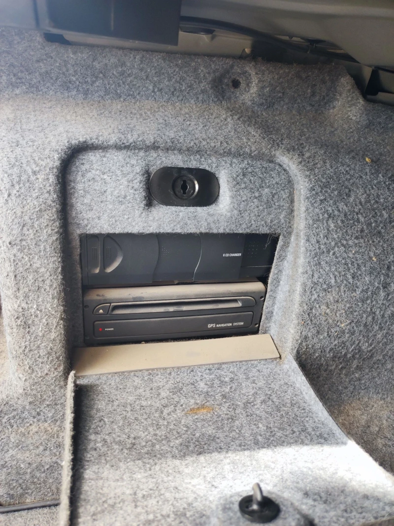 BMW 330, снимка 15 - Автомобили и джипове - 51881733