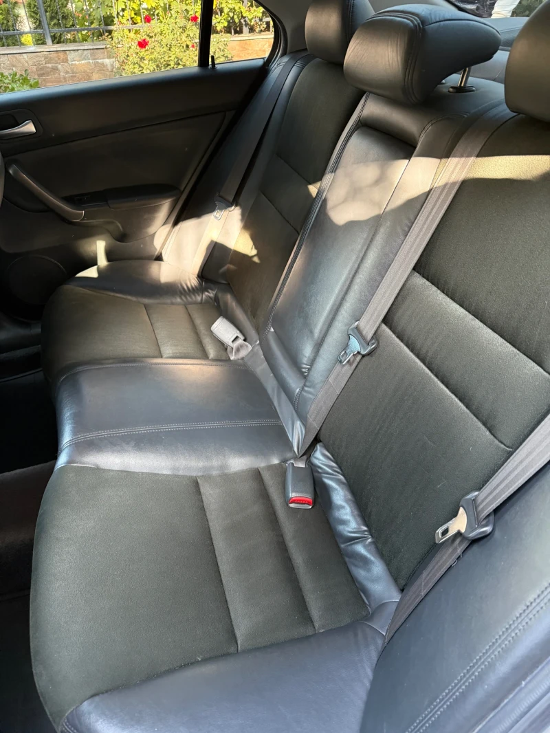 Honda Accord Facelift. Първи собственик. , снимка 8 - Автомобили и джипове - 52125368