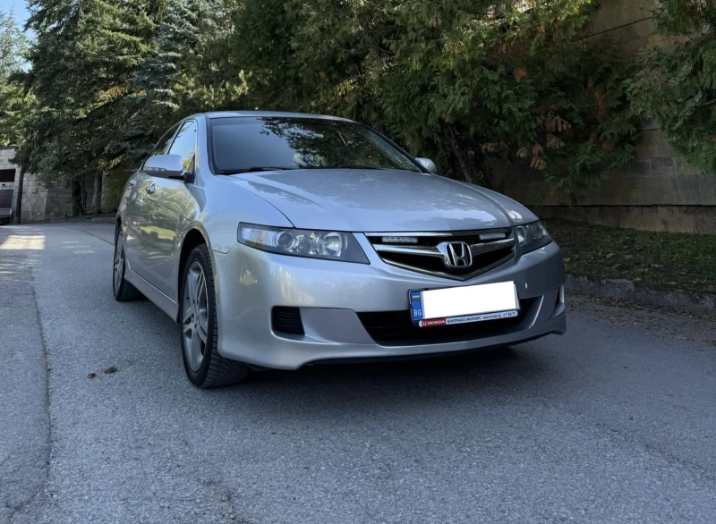 Honda Accord Facelift. Първи собственик. , снимка 2 - Автомобили и джипове - 52125368