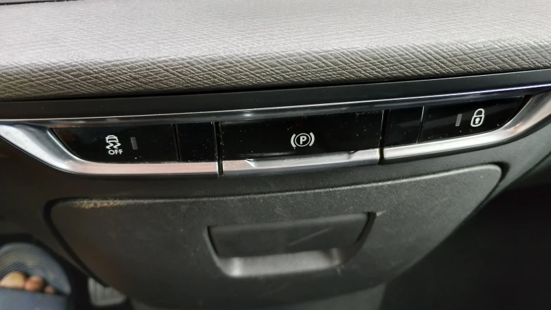 Citroen C4 Picasso 1.6 хди, снимка 9 - Автомобили и джипове - 52128888