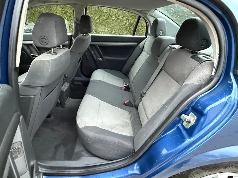 Opel Vectra 1.6, снимка 8 - Автомобили и джипове - 52590182