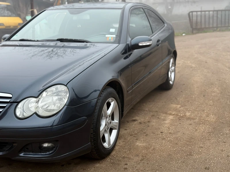 Mercedes-Benz C 180, снимка 2 - Автомобили и джипове - 52868615