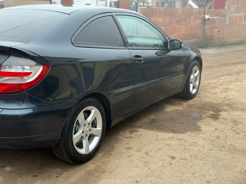 Mercedes-Benz C 180, снимка 5 - Автомобили и джипове - 52868615