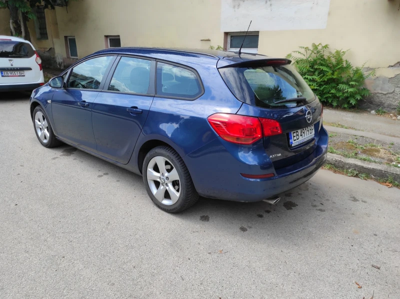 Opel Astra 1.4Т/140кс/Газ, снимка 2 - Автомобили и джипове - 52913445