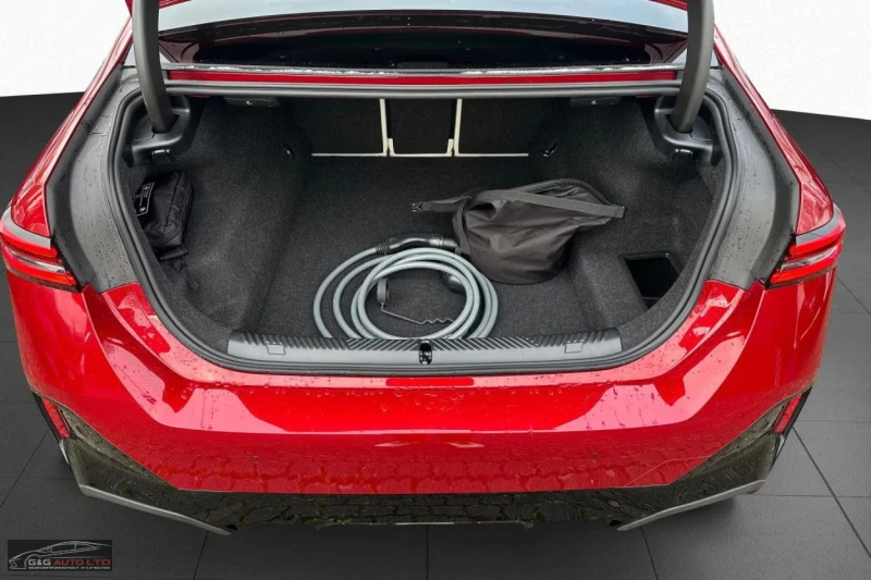 BMW 550 PHEV/489HP/xDRIVE/MSPORT-PRO/B&W/360/ICONIC/889v, снимка 7 - Автомобили и джипове - 53336757