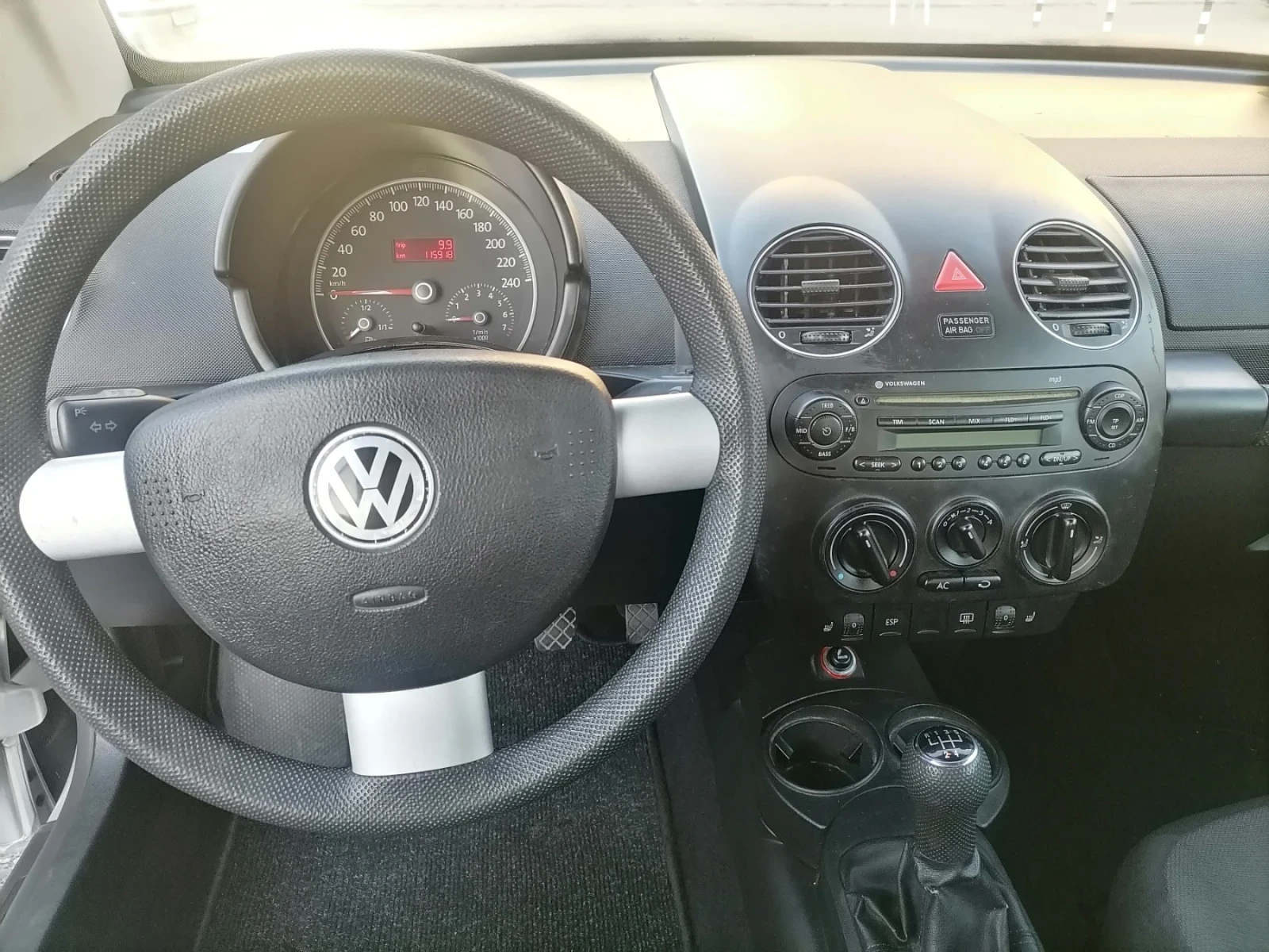 VW New beetle 1.6 sr, cabrio  - изображение 8