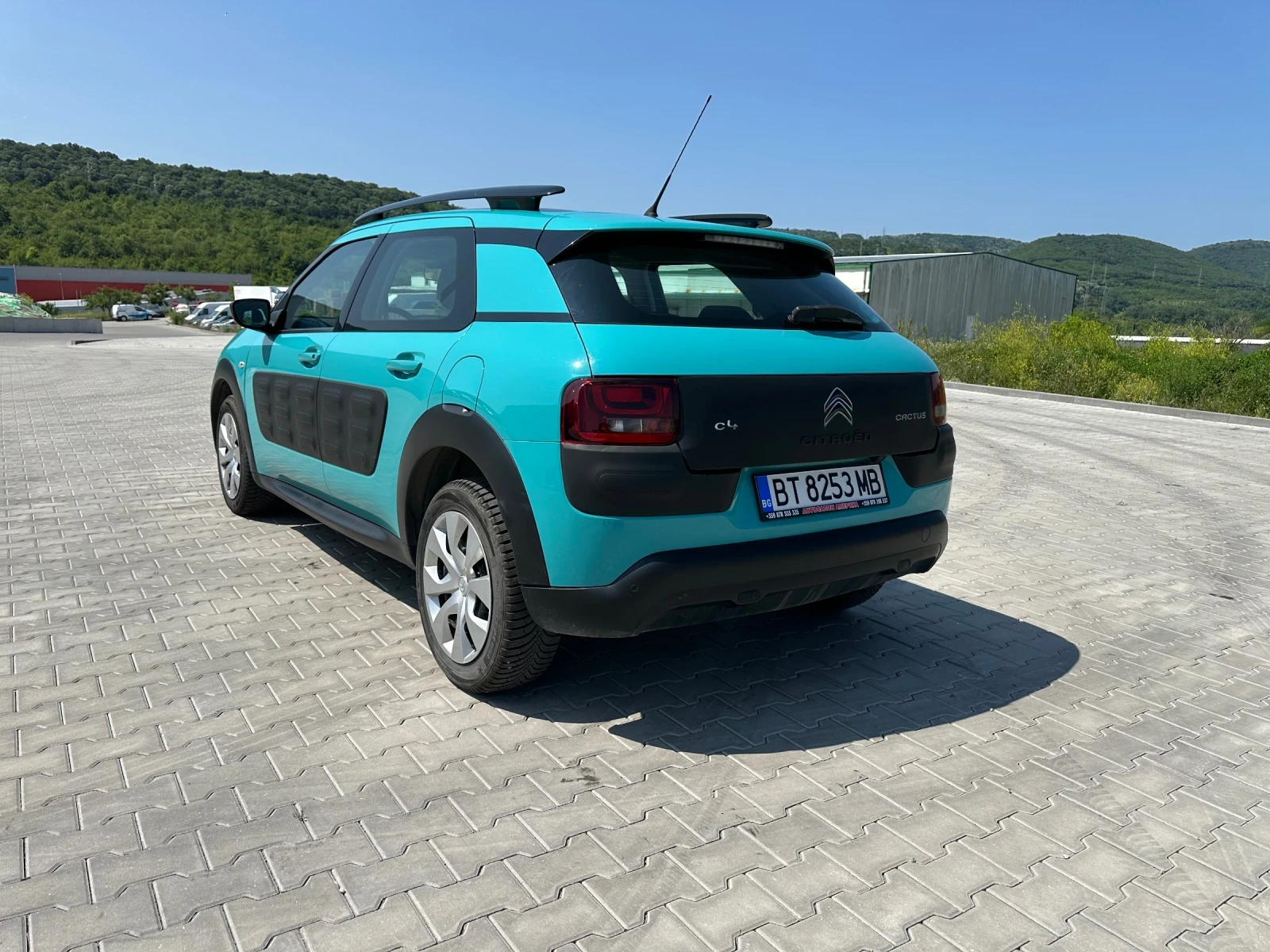 Citroen C4 Cactus 1.2 - изображение 3